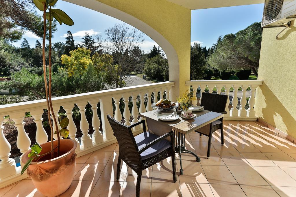 Apartma Dora