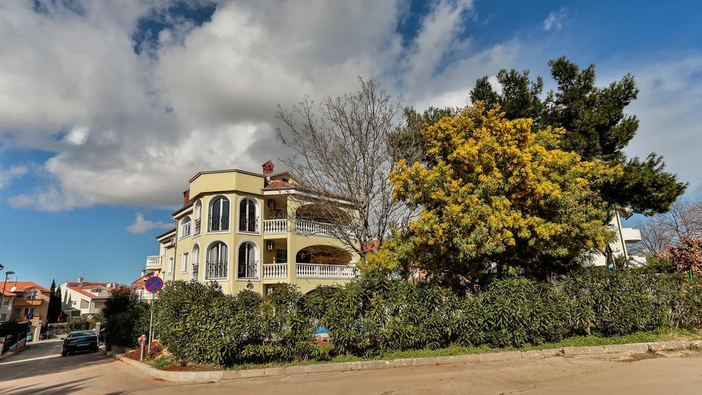Apartma Dora