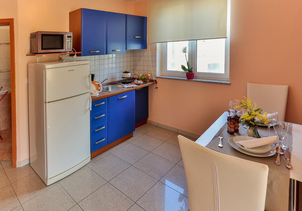 Dora Apartment