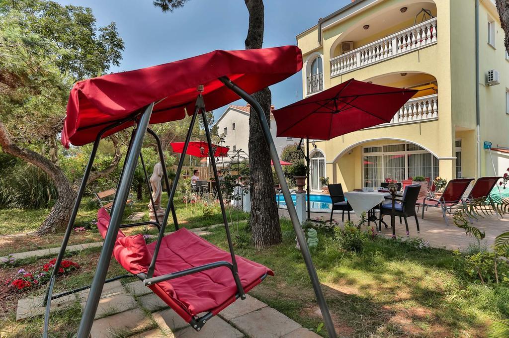 Dora Apartment