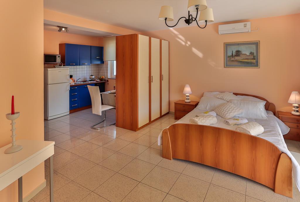 Dora Apartmán *